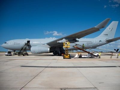 Defence works to disrupt flights in Darwin