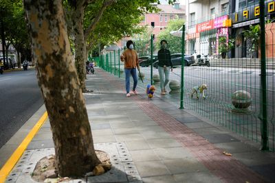 China steps up anti-COVID measures in megacities as infections mount