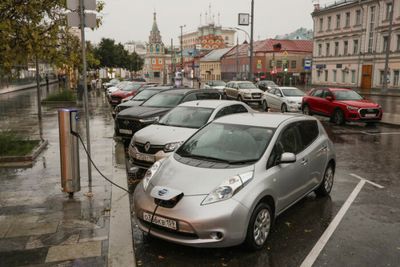 Japanese car maker Nissan to sell its Russia assets to Moscow