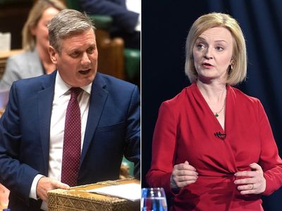 Liz Truss government ‘could fall at any time’, Keir Starmer tells senior Labour staff