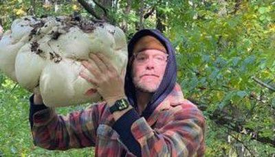 Puffball so big it’s the mushroom of a lifetime