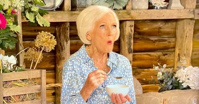 Mary Berry verdict on award-winning apple pie as dame of British baking gives reaction
