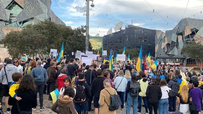 Australians rally in support of Ukraine after Russian missile strikes