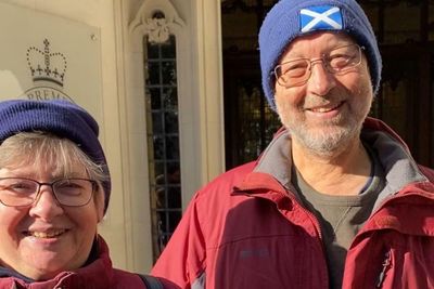 Scots tourists in London  join protest at Supreme Court for indyref2 case