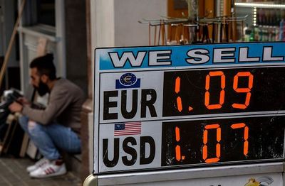Strengthening Dollar Against Major Currencies Shaves Off Gains From Rupee Fall