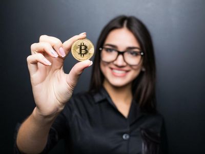 Beauty Brands Closing the Gap Between Women and Crypto