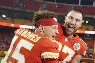 Fantasy football managers joyfully react on Twitter to Travis Kelce’s game-saving, 4-touchdown performance