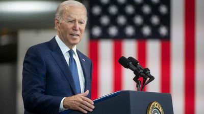 Biden hails "historic breakthrough" on Israel-Lebanon maritime border