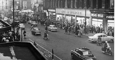 Fascinating video of Liverpool's main shopping streets full of traffic before pedestrianisation in 1970s