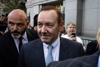 Kevin Spacey's lawyer grills accuser at sex misconduct trial