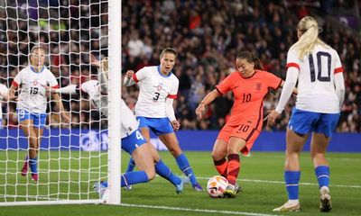 England’s winning run ends as Czech Republic frustrate in stalemate