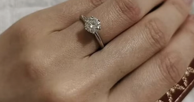 People massively divided as woman sells €15k engagement ring on Facebook after split