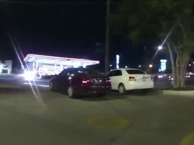 Ex-Texas cop charged over shooting teen eating hamburger