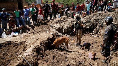 Rescuers in Venezuela continue search for missing after deadly floods