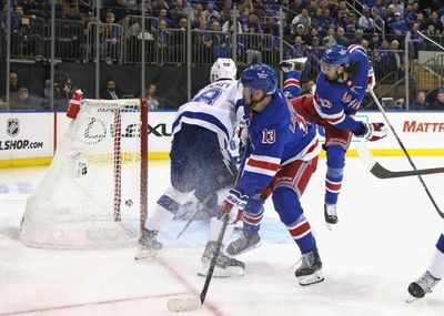Zibanejad's two goals lift Rangers to NHL victory
