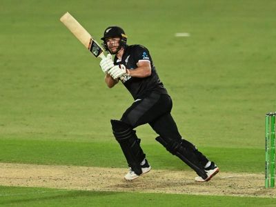 Big-hitting Black Caps into T20 final