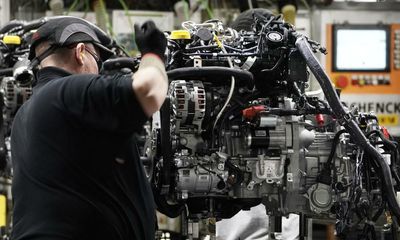 UK economy shrinks by 0.3% on back of manufacturing slump
