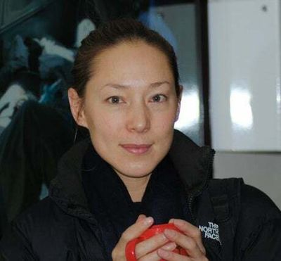 Dr Karen Woo: Mother of British medic killed in Afghanistan hails award in her memory