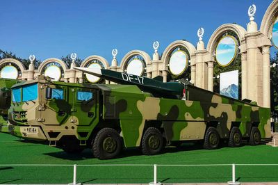 China shows off missiles to counter US ahead of party congress