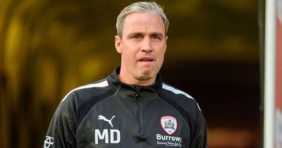 'Knocking on door' - Barnsley boss Michael Duff handed selection message ahead of Bolton Wanderers