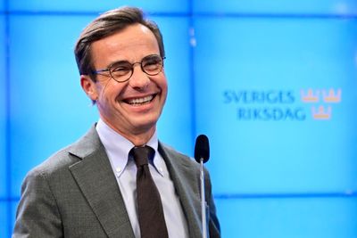 Swedish center-right leader gets more time to form coalition