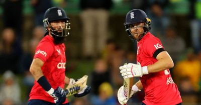 Sam Curran holds nerve after Dawid Malan and Moeen Ali star in England win vs Australia