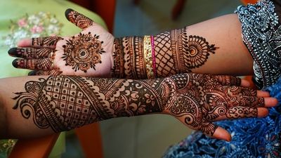 Karwa Chauth 2022: Places You Can Go To For Best Henna Designs