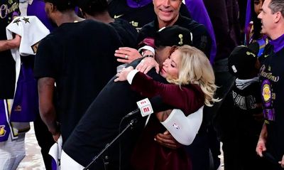 Facing Pat Riley in 2020 NBA Finals was tough for LeBron, Jeanie Buss