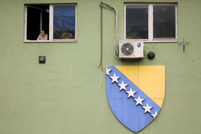 EU executive recommends Bosnia become candidate member