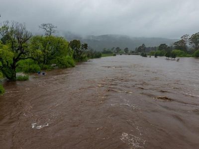 Evacuation order as flooding hits Tasmania