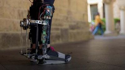 Exoskeleton boot ‘allows people to walk 9% faster with less effort’