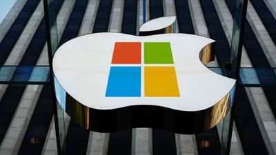 Microsoft Teams Up With Apple (This Might Be Just the Start)