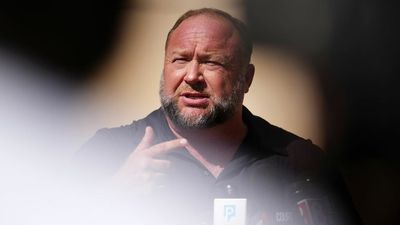 Jury orders Alex Jones to pay nearly $1 billion in Sandy Hook defamation trial