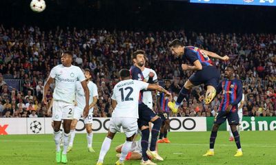 Robert Lewandowski keeps Barcelona hopes alive in pulsating draw with Inter