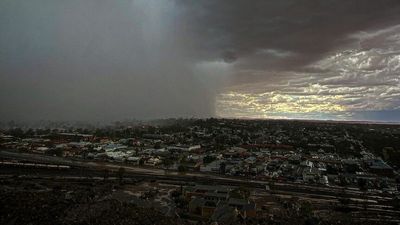 Broken Hill receives 20 per cent of annual rainfall total in a night as storms roll through outback