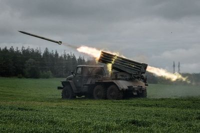 UK to send anti-aircraft missiles to Ukraine after wave of Russian rocket attacks