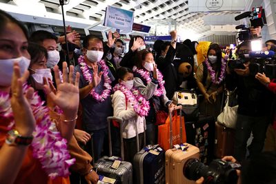 Taiwan reopens to tourists after scrapping COVID rules