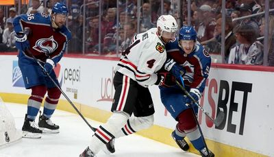 Blackhawks predictably lose to Avalanche in season opener