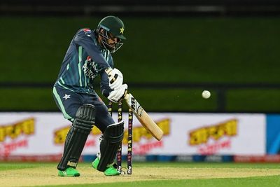 Nawaz steadies ship as Pakistan squeeze past Bangladesh in T20 series