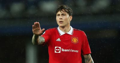 Erik ten Hag hints at Victor Lindelof Manchester United position tweak