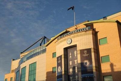Man United fans threaten legal action over reduced Chelsea ticket allocation
