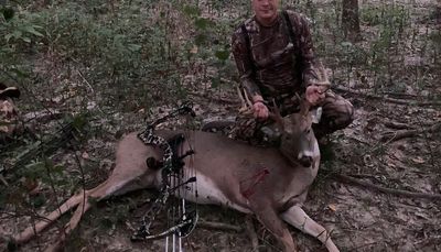 Bucktown man arrrows a good buck on opening day in southern Illinois