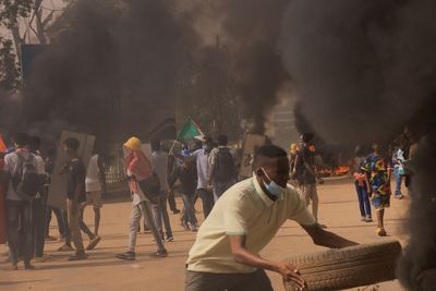 Sudan rebels hand over prisoners of war, boosting ongoing talks