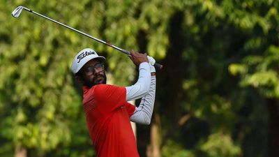 Kochhar, Chikkarangappa fire 65 for joint lead at Jeev Milkha Singh Invitational