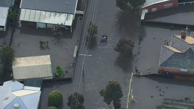 Thousands Evacuated In Melbourne And Regional Vic After Heavy Rainfall And The Pics Are Scary