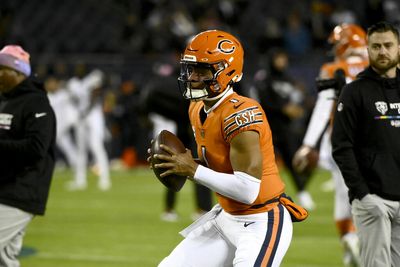 Twitter reacts to the Bears’ alternate orange helmet, uniform