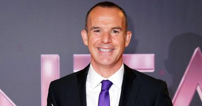 Martin Lewis calls on 'somebody to get a grip on the economy' during National Television Awards win