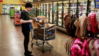 Kroger To Buy Albertsons In $25 Billion Grocery Market Shake-Up