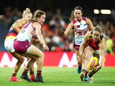 Randall hurt as AFLW Lions ease past Crows