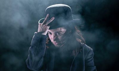 Jekyll and Hyde review – Stevenson’s shocker rewired as a riveting solo